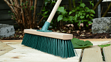 Садовые щётки и метлы